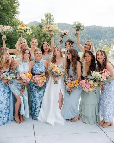 Wedding Flower Timeline | When to Book and Finalize Flowers